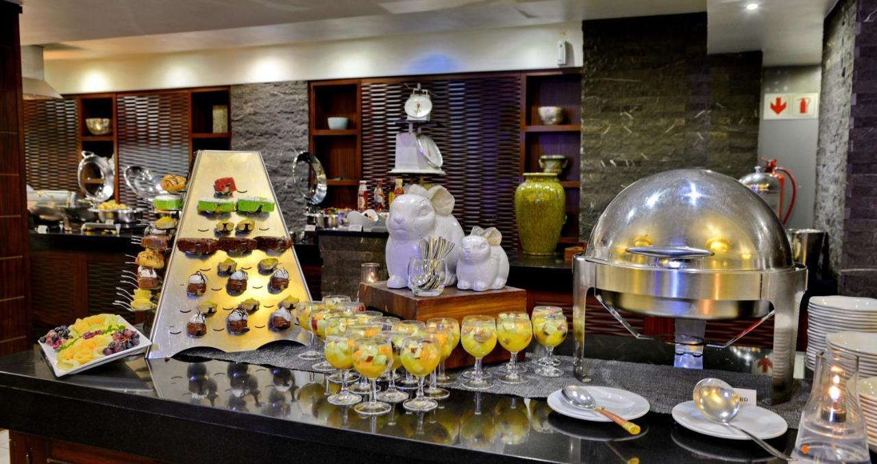 Anew Hotel Witbank Emalahleni ภายนอก รูปภาพ